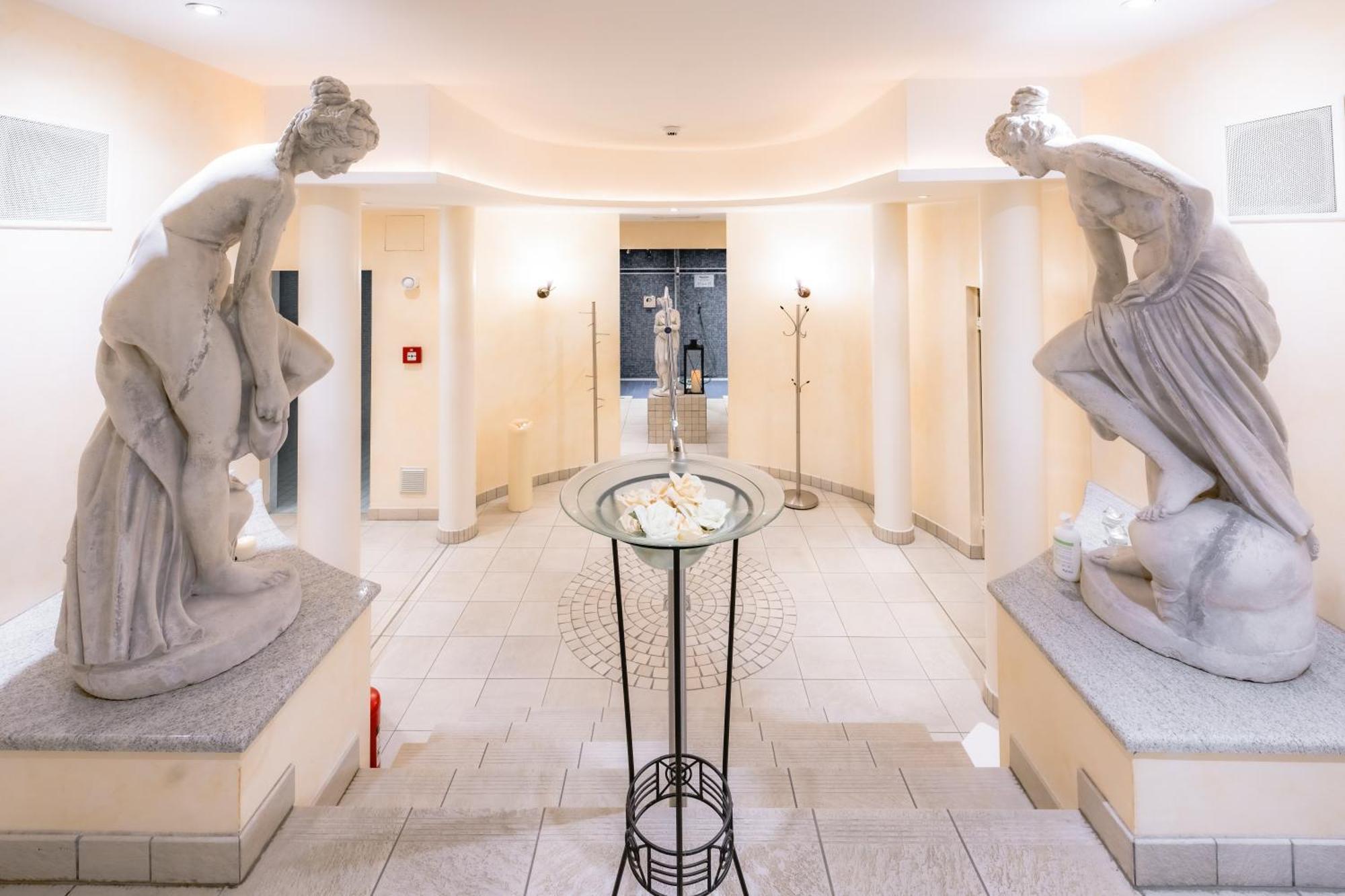 Alex Hotel 3*